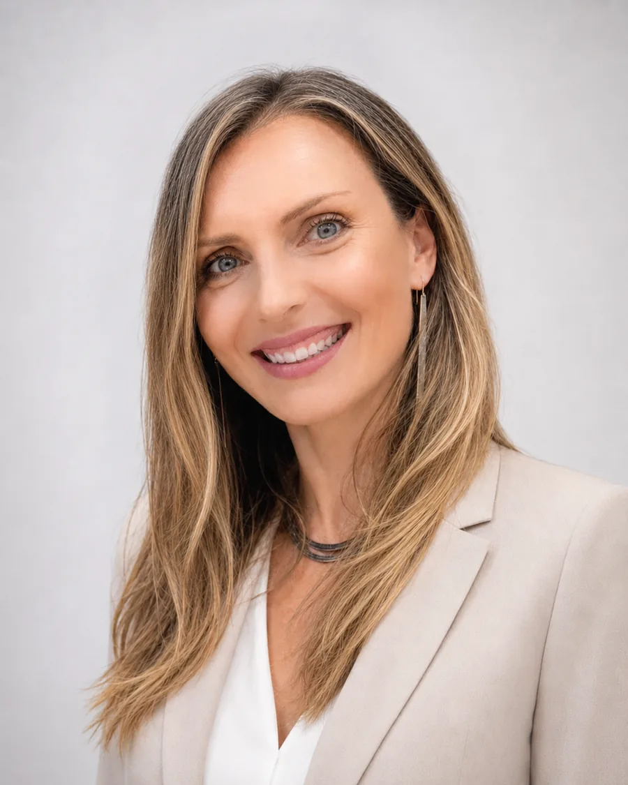 Silvia Martín Woodcock, Corporate English & Communication Specialist